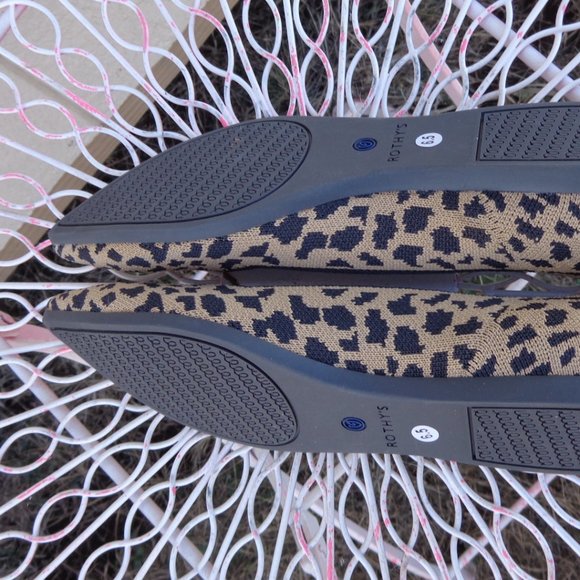 Rothys Leopard Animal Cheetah Jacquard Point Flats 6.5 Women's Flats - Picture 10 of 11